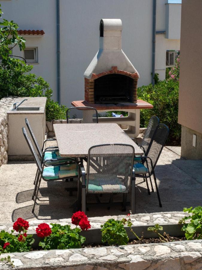 Apartments Dokovic Barbat na Rabu Exterior photo